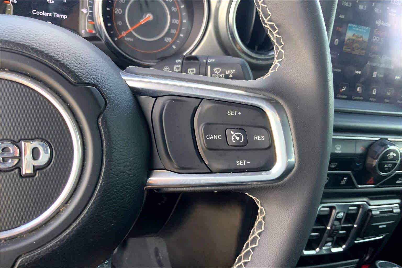 Used 2023 Jeep Wrangler Unlimited Sahara AWD/4WD image 24