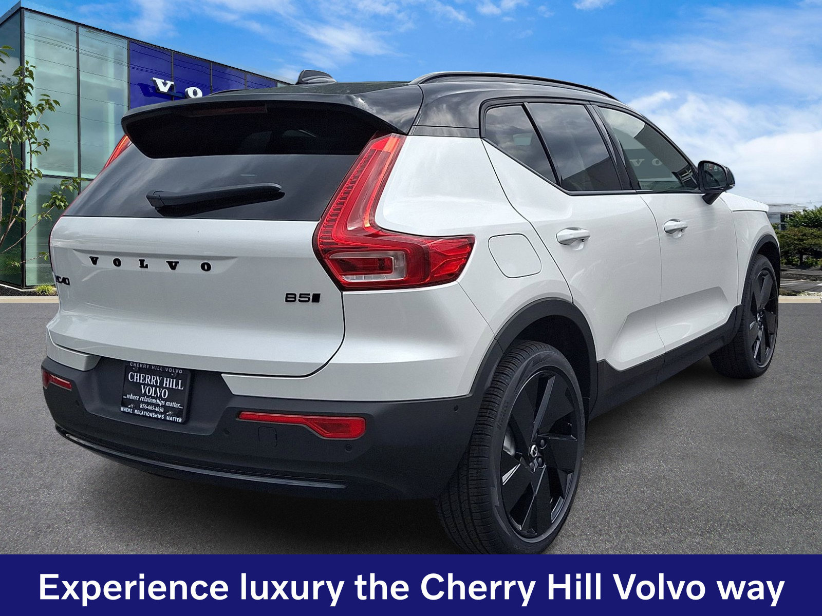 New 2026 Volvo XC40 B5 Ultra w/ Protection Package Premier AWD/4WD image 5