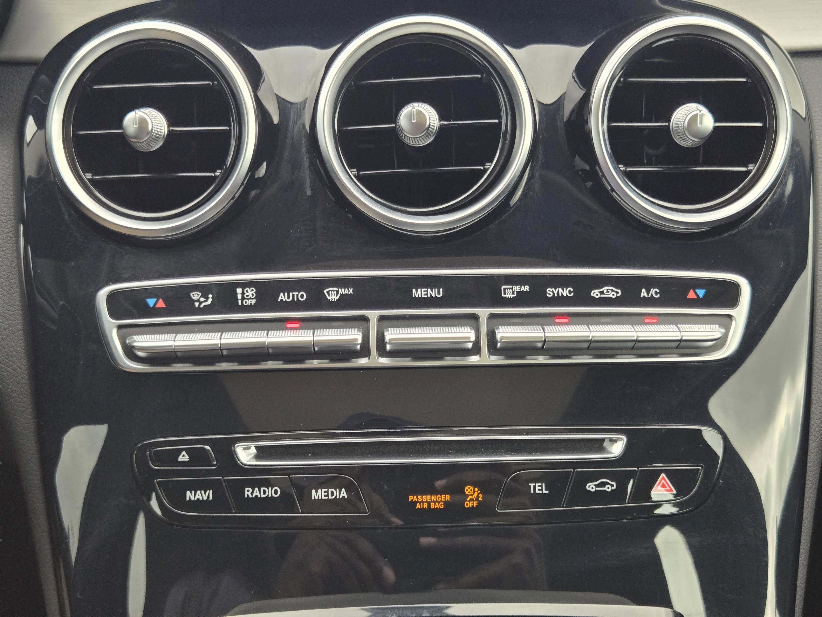 Used 2017 Mercedes-Benz C 300 Sedan image 15