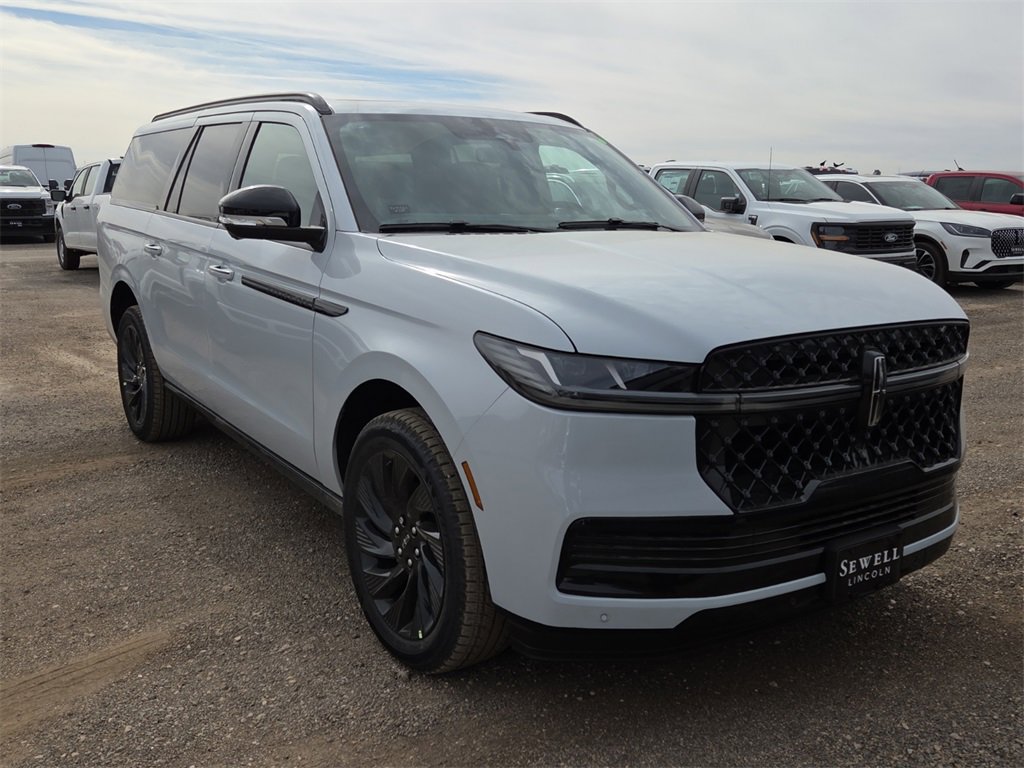 New 2026 Lincoln Navigator L Reserve w/ Jet Appearance Package image 6