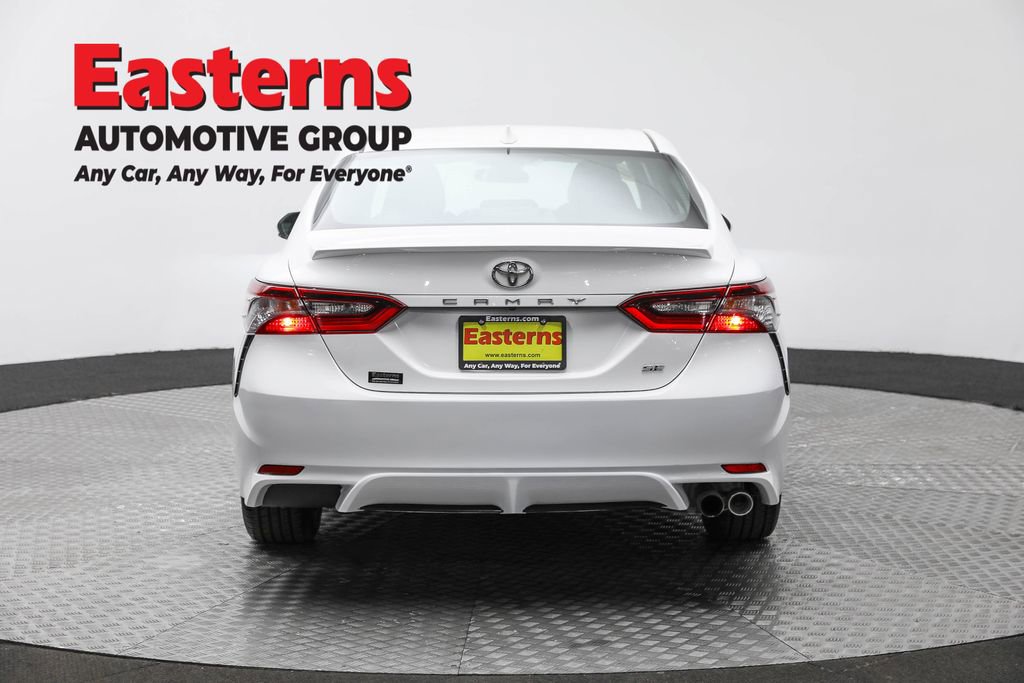 Used 2024 Toyota Camry SE FWD image 6