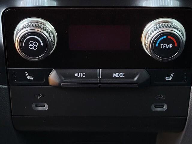 Used 2022 GMC Yukon Denali image 37