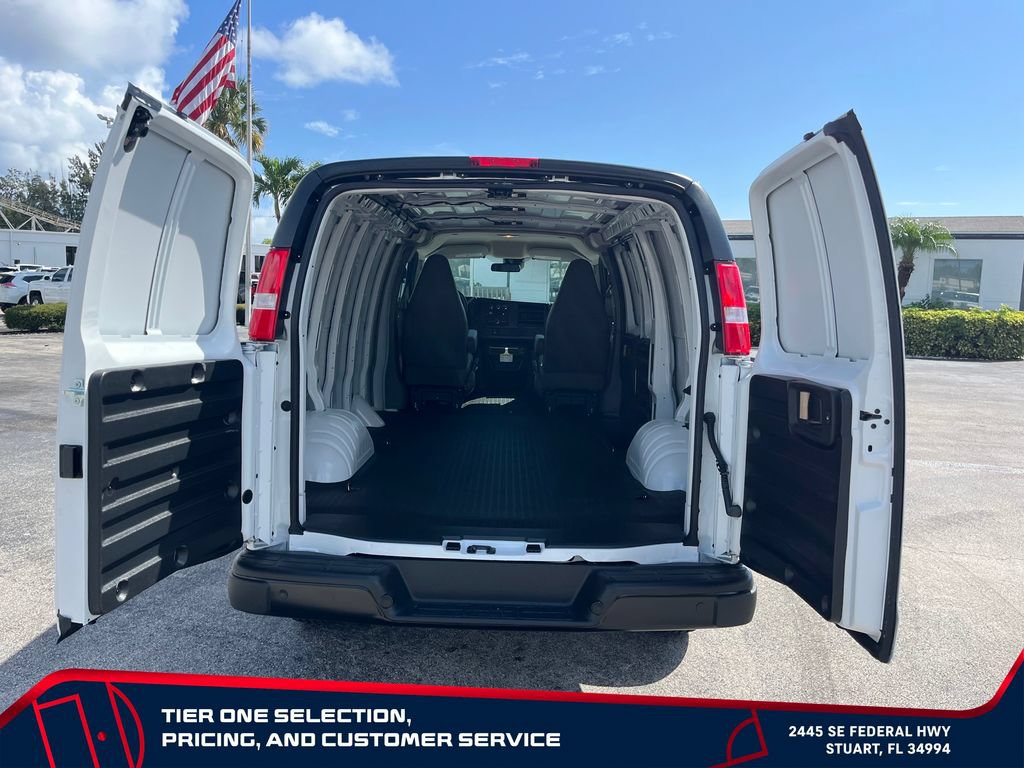 New 2026 GMC Savana 2500 w/ Driver Convenience Package RWD image 10