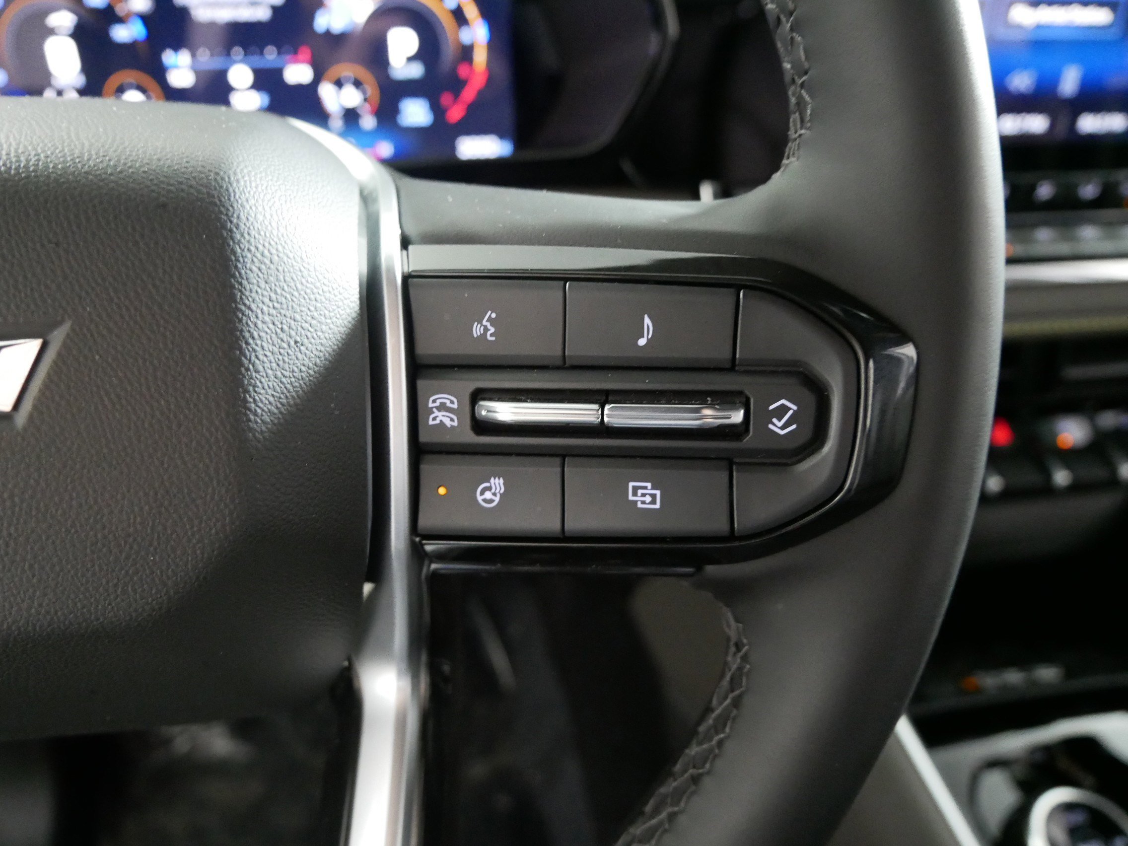 Used 2025 Chevrolet Colorado ZR2 w/ Technology Package image 28