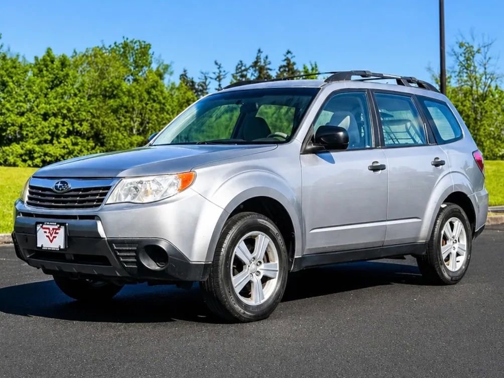 Used 2010 Subaru Forester 2.5X AWD/4WD image 2