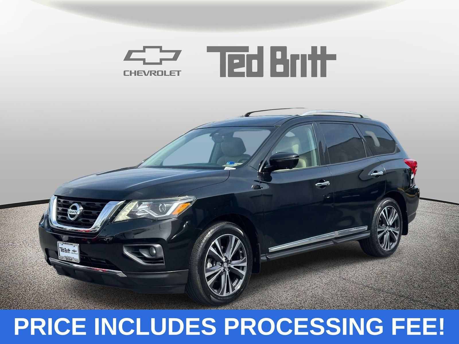 Used 2017 Nissan Pathfinder Platinum w/ Family Entertainment Package AWD/4WD image 1