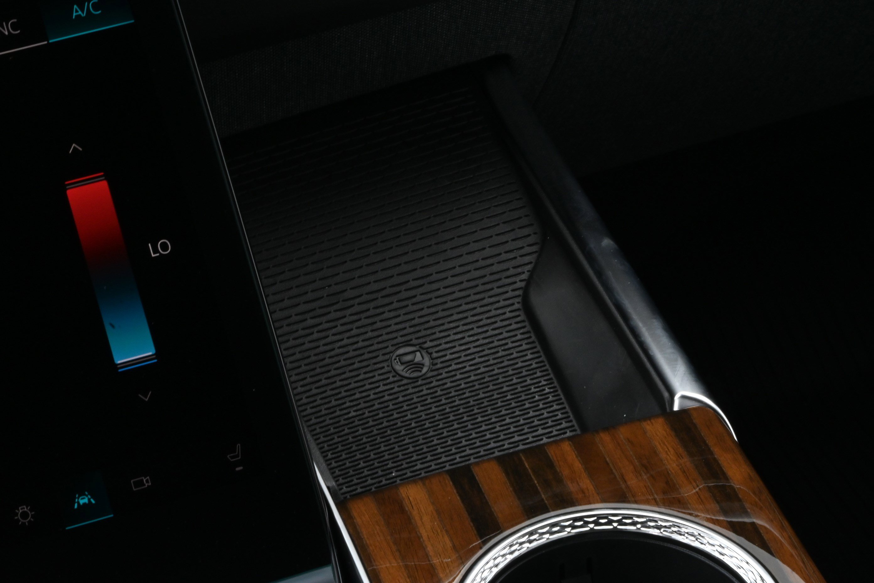 Used 2026 Cadillac Escalade Platinum Sport w/ LPO, ONYX Package image 22