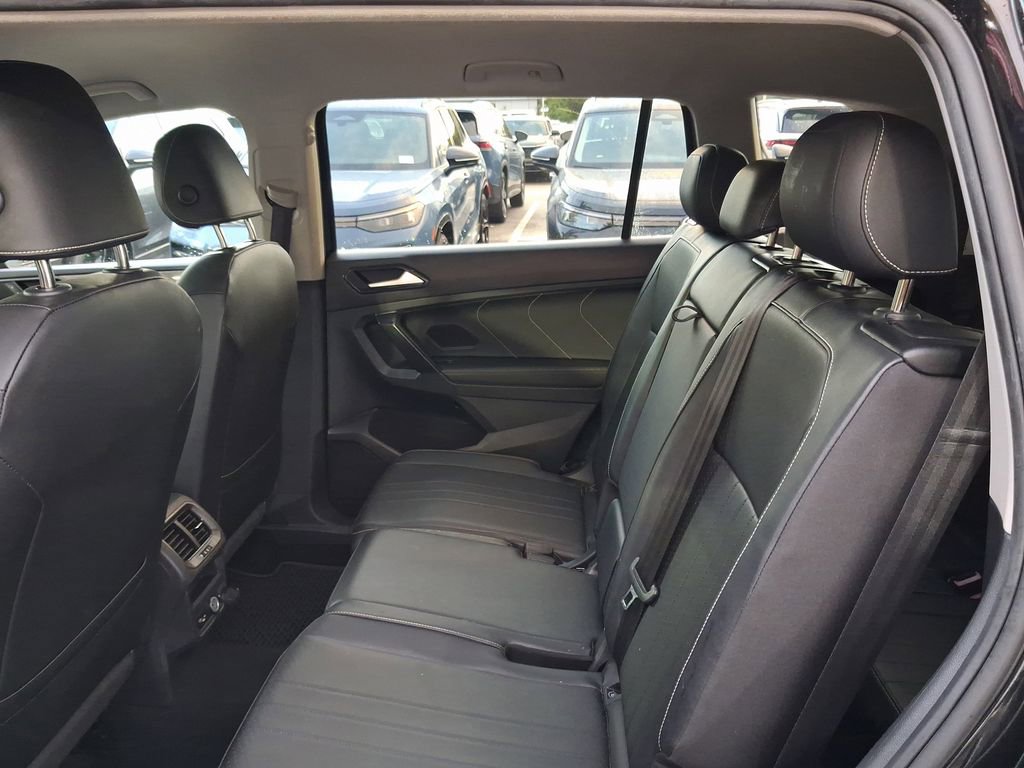 Certified 2023 Volkswagen Tiguan SE FWD image 7