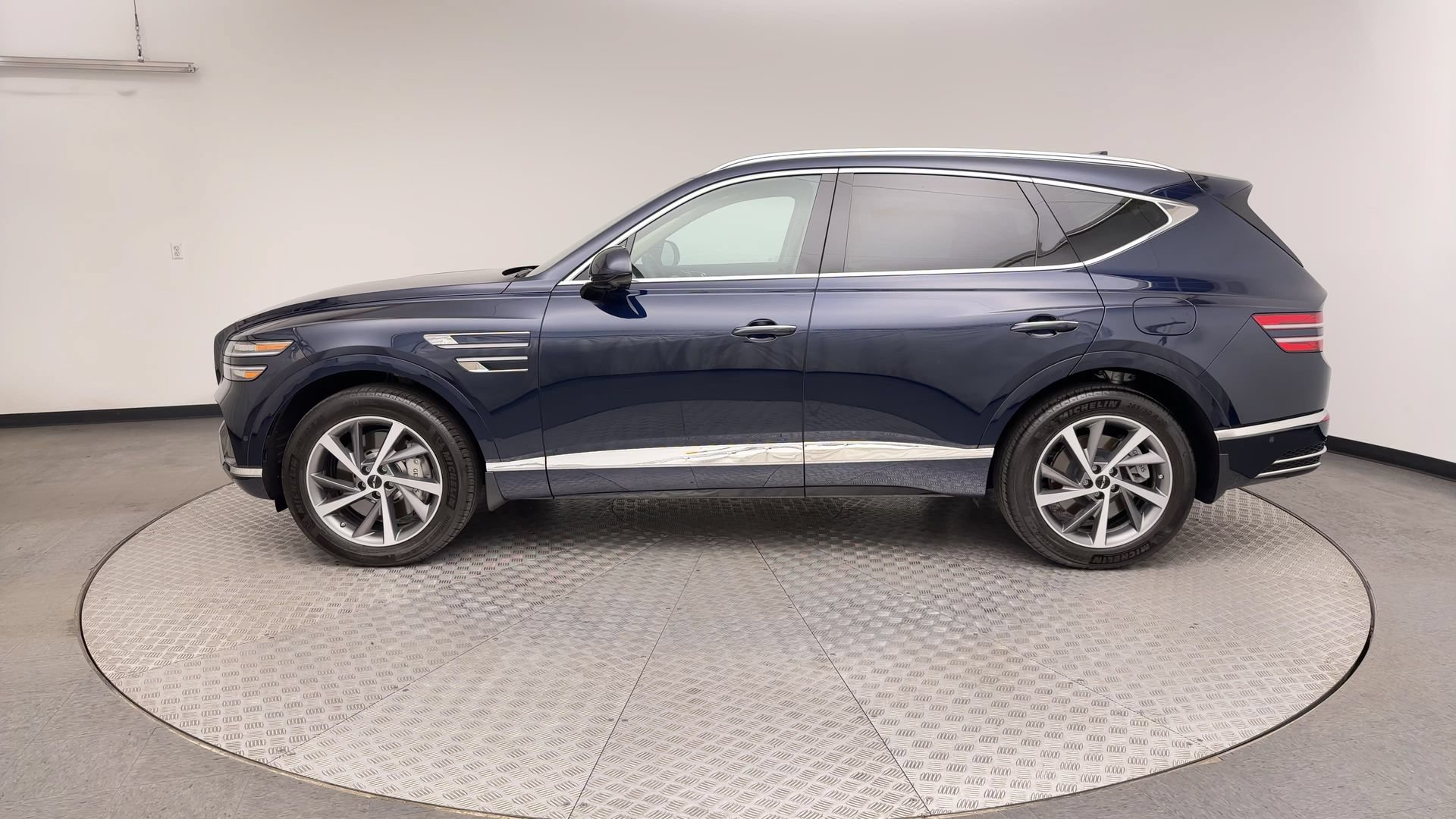 Certified 2026 Genesis GV80 3.5T Advanced AWD/4WD image 5