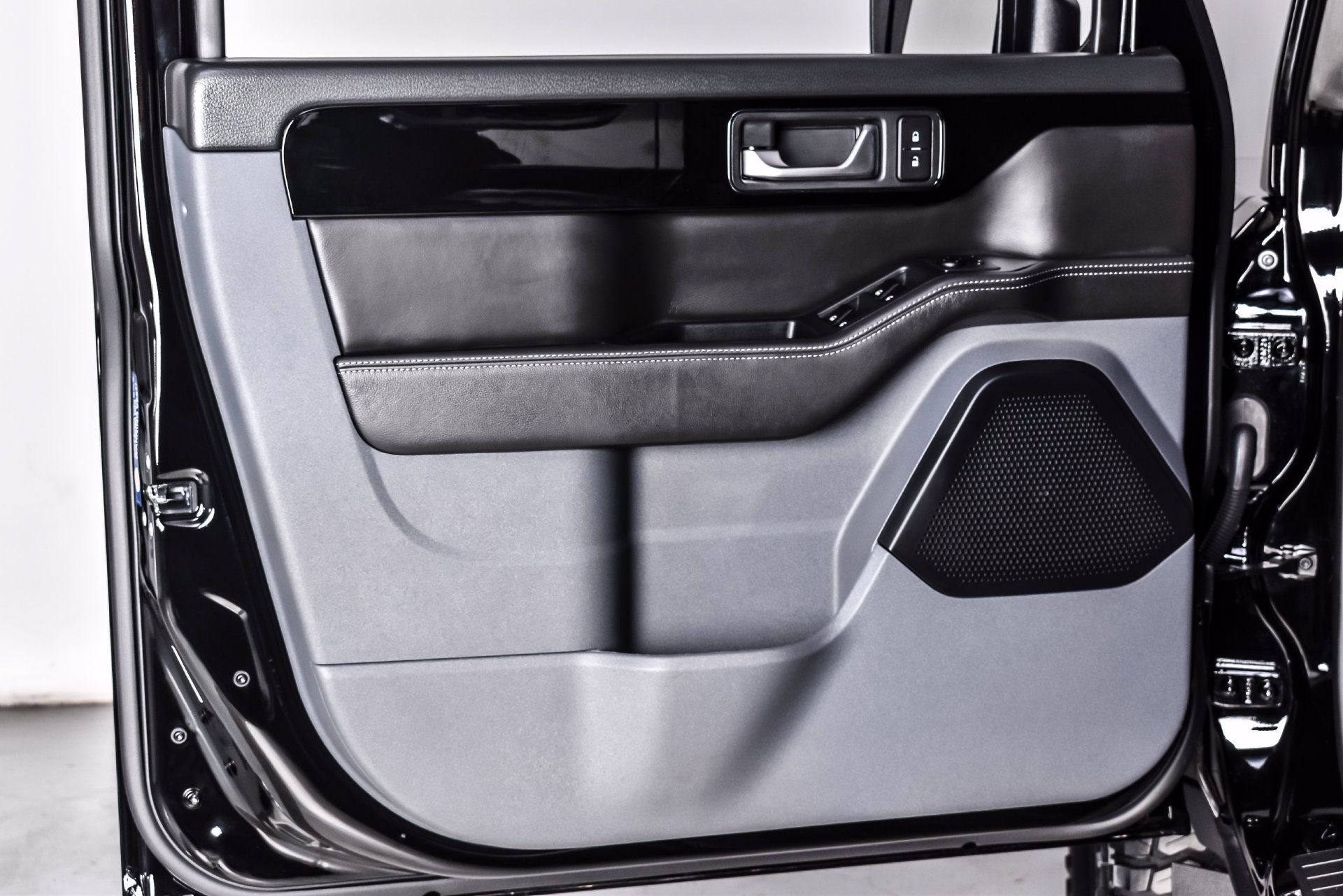 New 2026 INEOS Grenadier Station Wagon AWD/4WD image 13