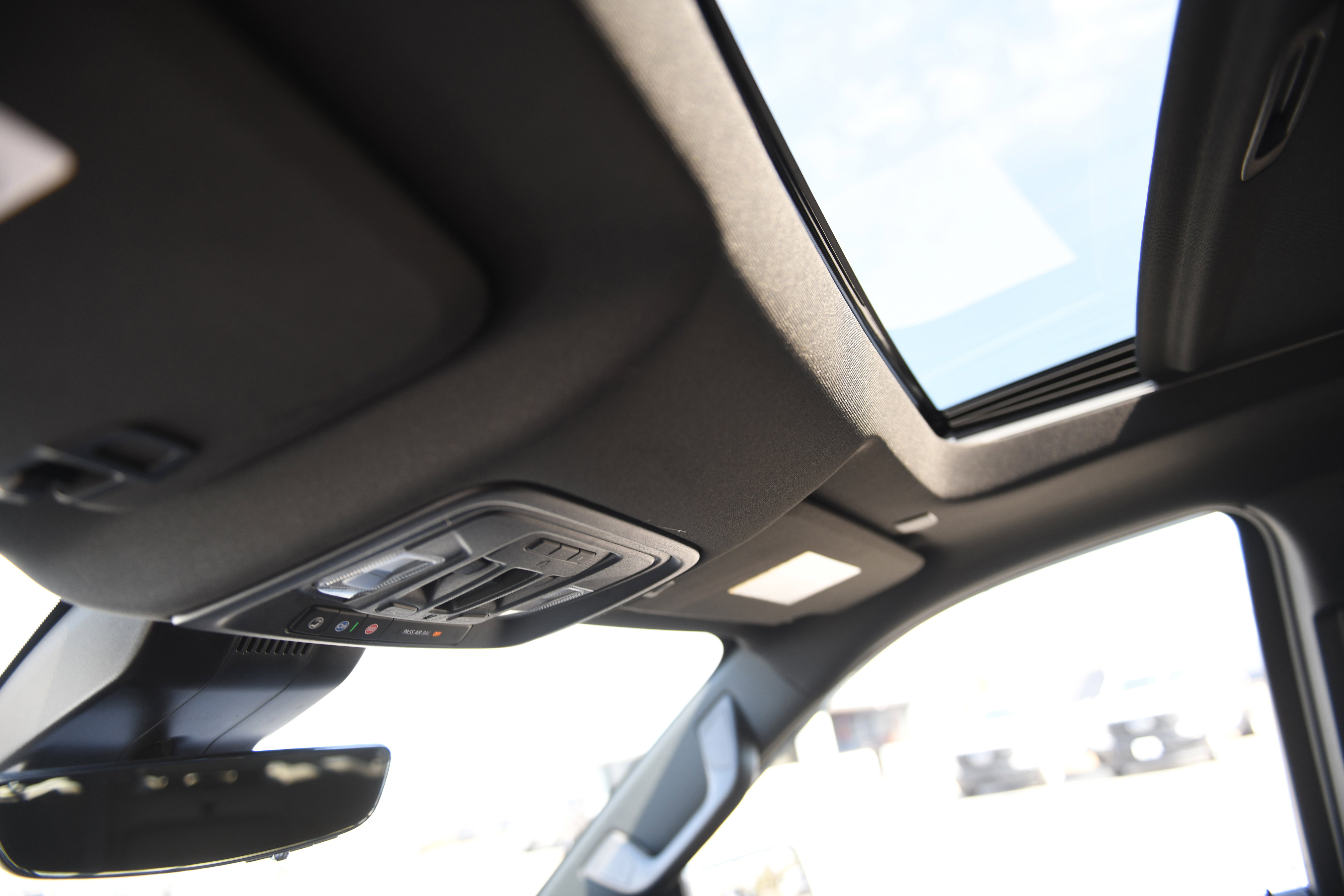 Used 2024 Chevrolet Silverado 1500 High Country w/ Technology Package image 25