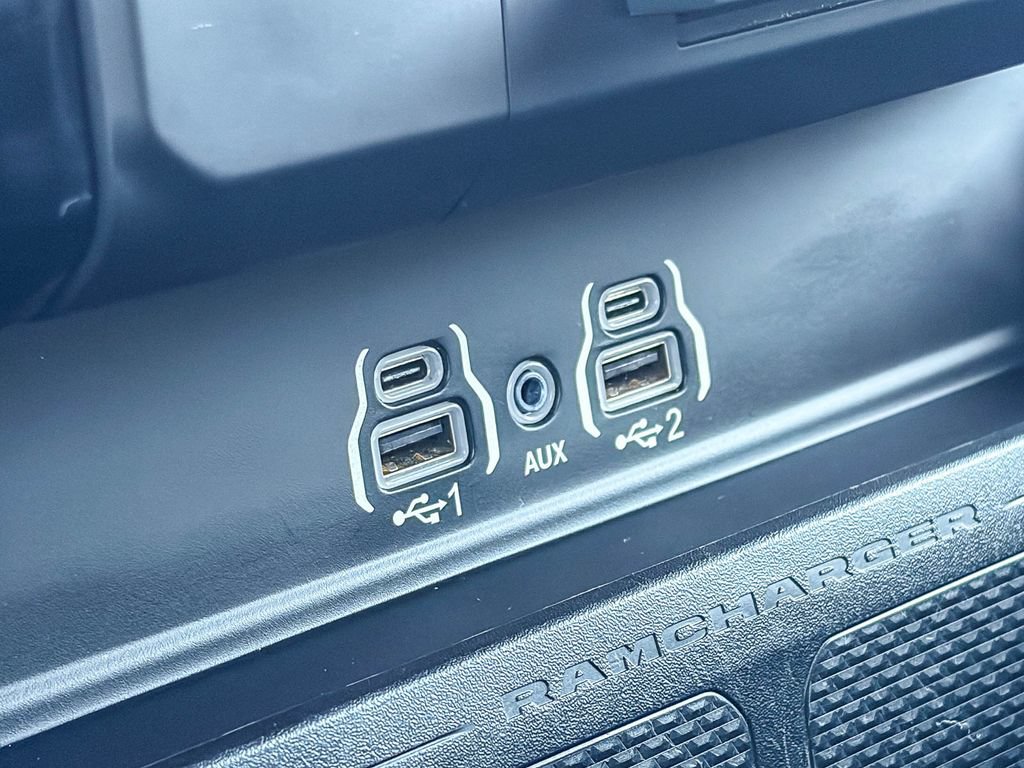 Used 2025 RAM 1500 Big Horn AWD/4WD image 38