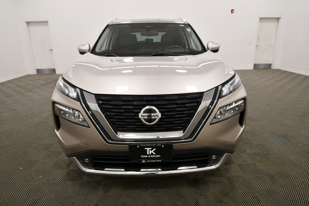 Used 2021 Nissan Rogue Platinum image 11