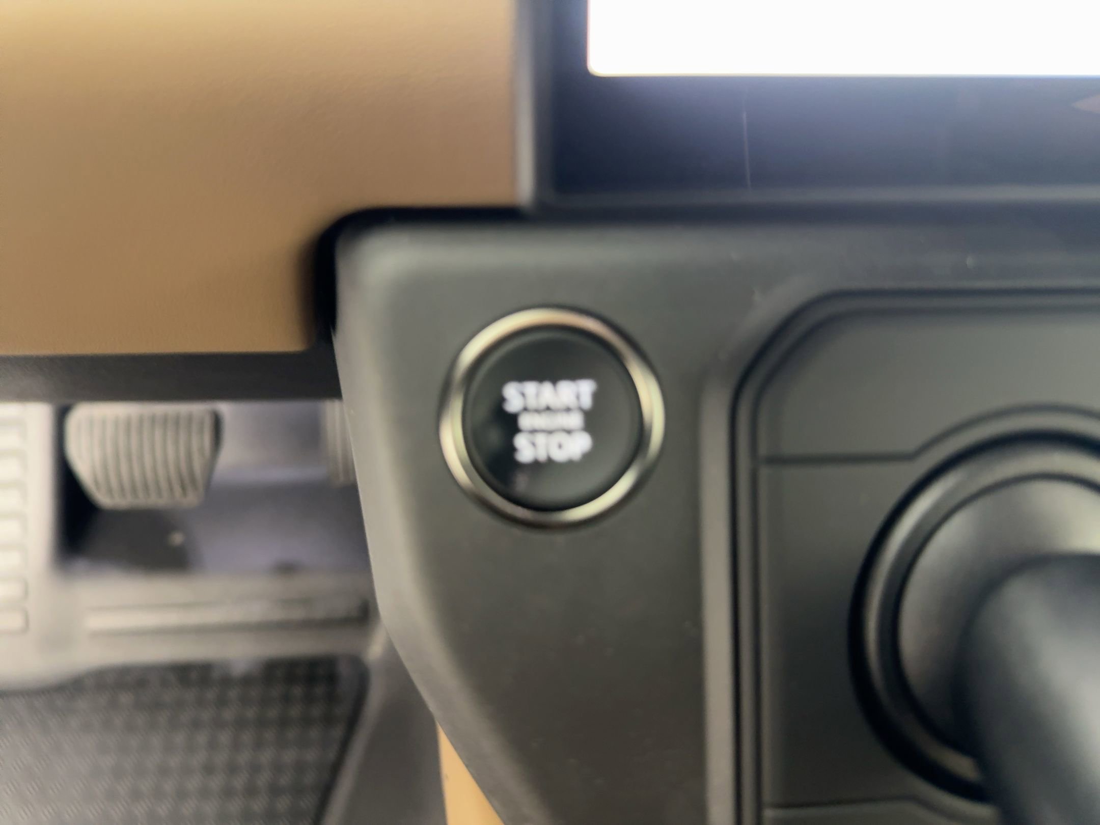 New 2026 Land Rover Defender 110 X-Dynamic SE image 23