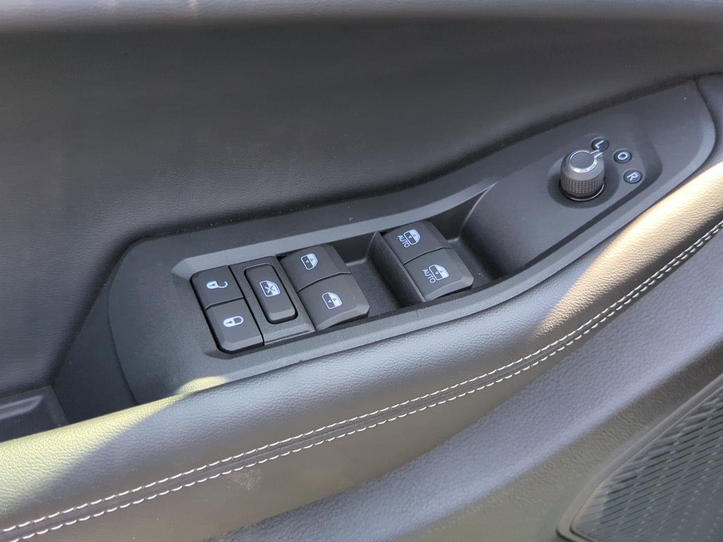 New 2025 Jeep Grand Cherokee L Altitude image 16