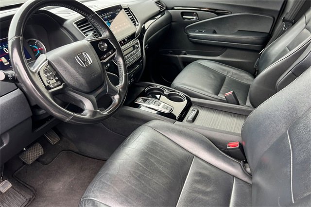 Used 2019 Honda Pilot Touring image 12