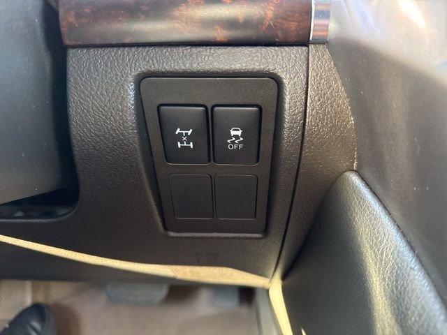 Used 2010 Toyota Land Cruiser image 17