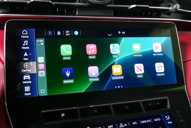 New 2026 Maserati Grecale Modena image 4