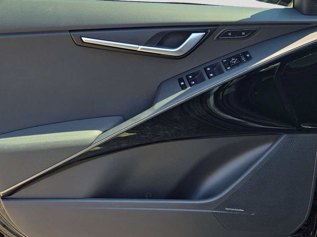 New 2025 Kia Niro SX image 15