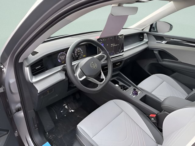 New 2026 Volkswagen Tiguan SE FWD image 9