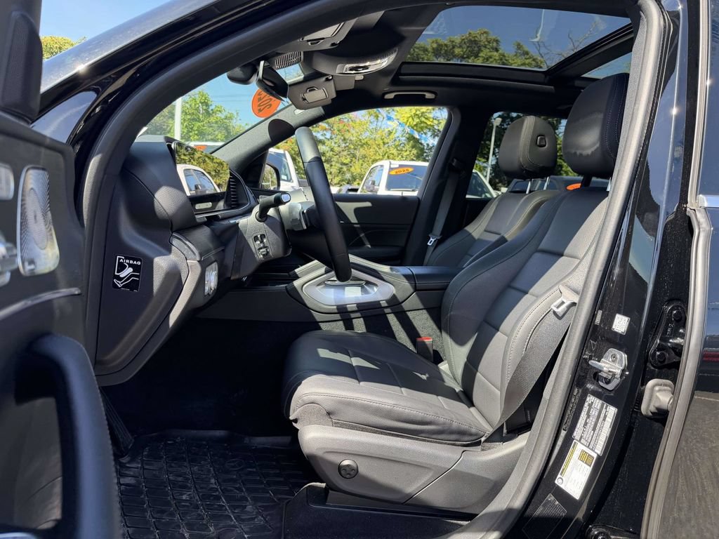 Used 2025 Mercedes-Benz GLE 450e 4MATIC image 17