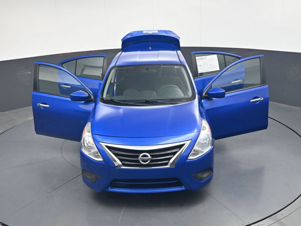 Used 2015 Nissan Versa SV FWD image 48