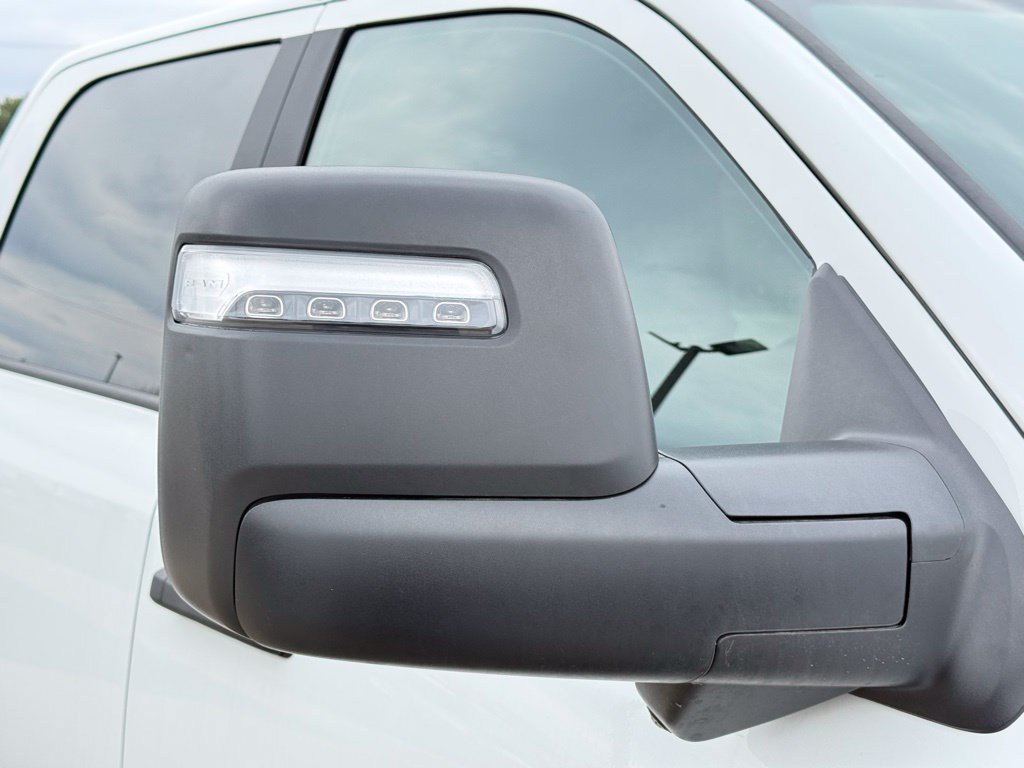 New 2026 RAM 3500 Big Horn AWD/4WD image 11