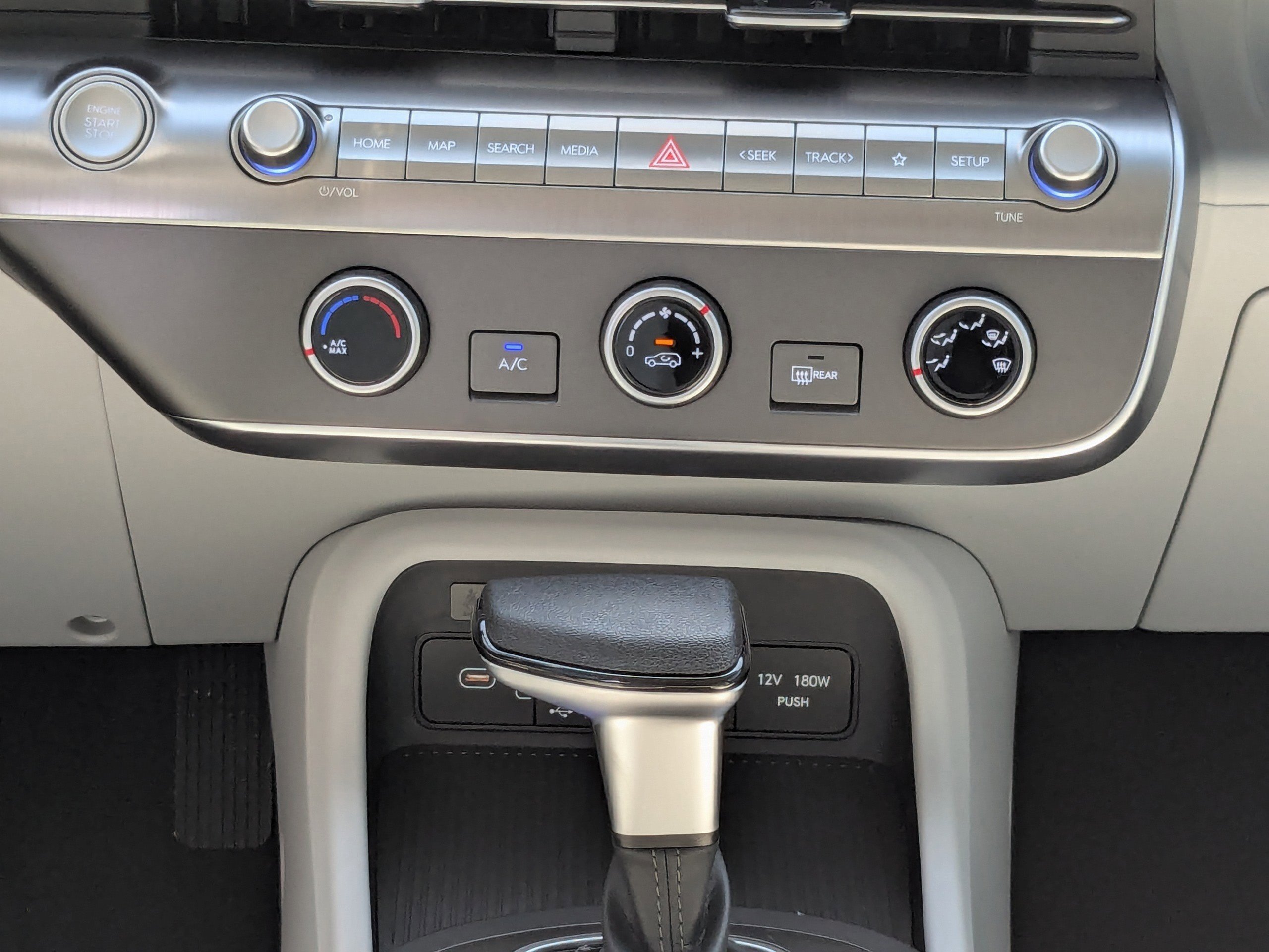 New 2026 Hyundai Kona SE image 25