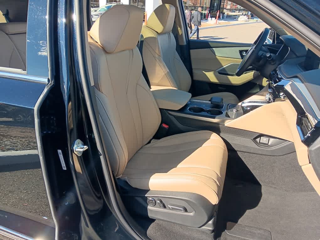 Used 2023 Acura MDX SH-AWD w/ Technology Package image 11