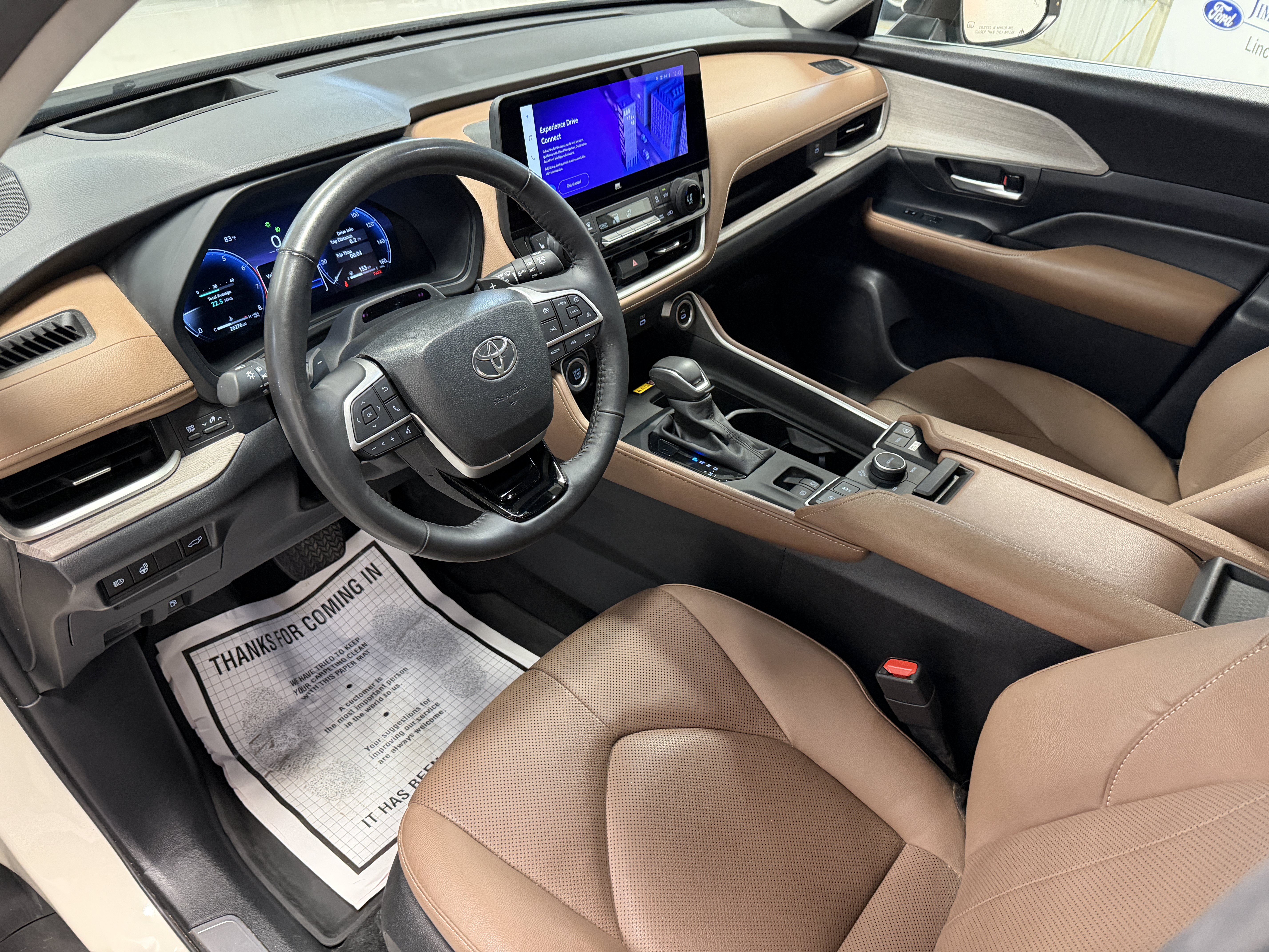 Used 2024 Toyota Grand Highlander AWD image 4