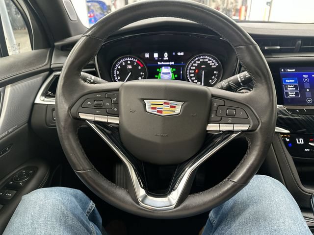 Used 2024 Cadillac XT6 Premium Luxury w/ Technology Package AWD/4WD image 12