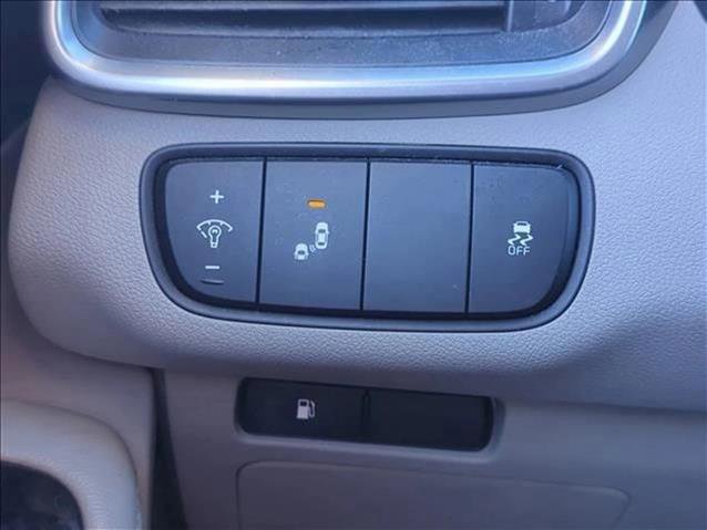 Used 2019 Kia Sorento LX image 19