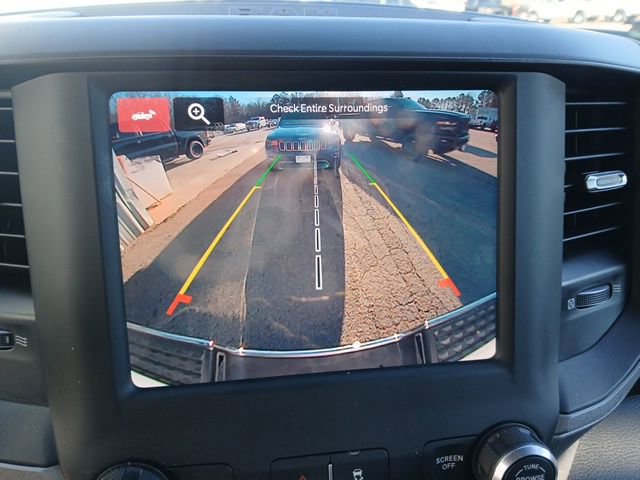 Used 2024 RAM 2500 Tradesman w/ Chrome Appearance Group AWD/4WD image 33