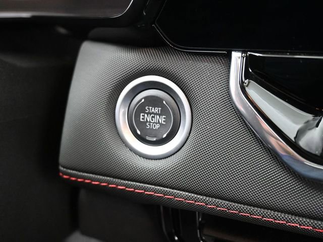 Used 2024 Chevrolet Colorado Z71 w/ Z71 Convenience Package 2 image 16