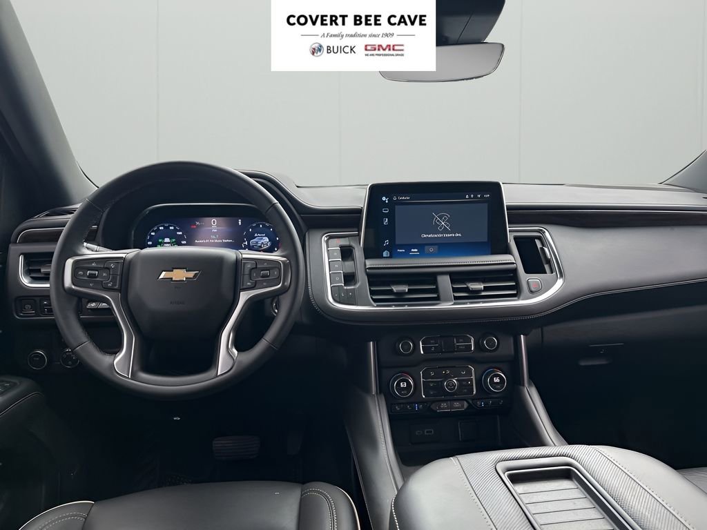 Used 2023 Chevrolet Suburban Premier image 24