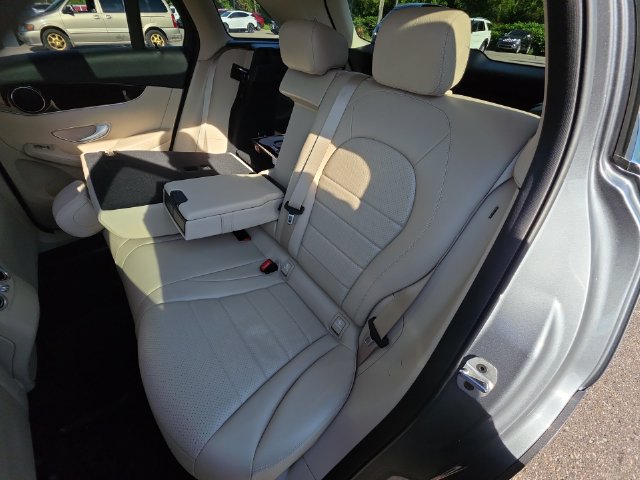 Used 2022 Mercedes-Benz GLC 300 4MATIC image 24