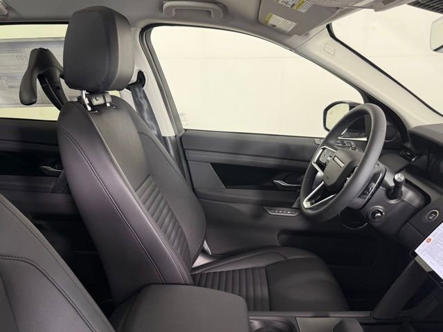 New 2025 Land Rover Discovery Sport S image 30