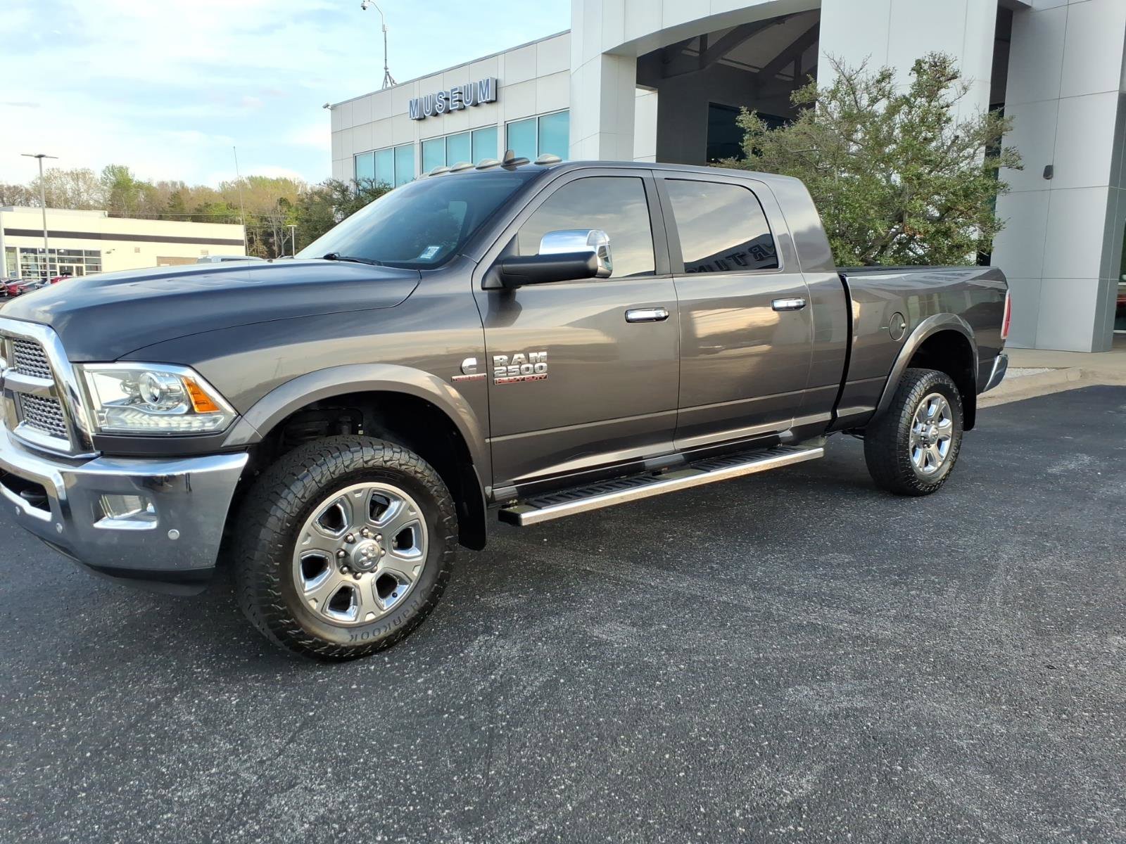 Used 2018 RAM 2500 Laramie AWD/4WD image 3