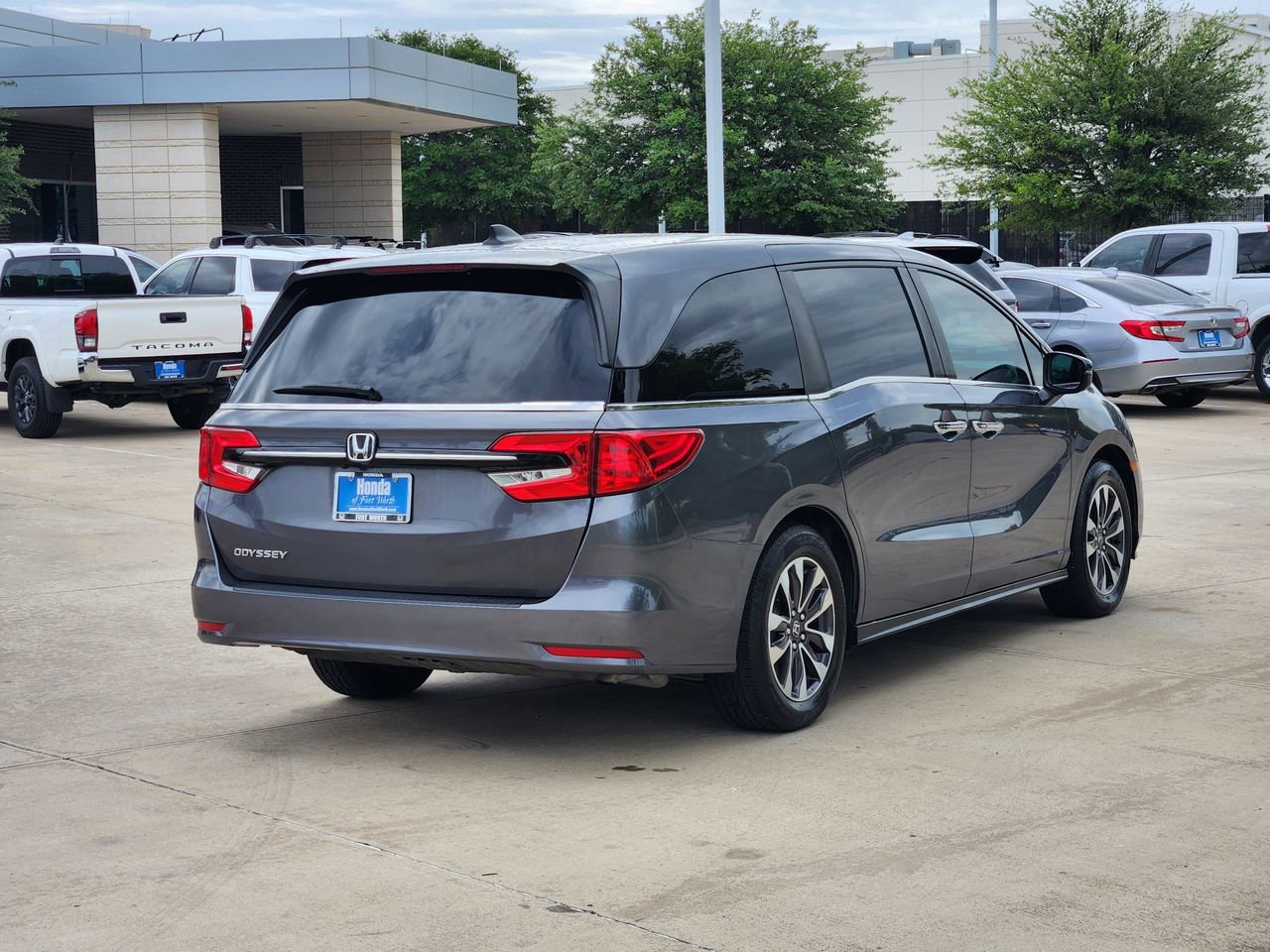 Used 2022 Honda Odyssey EX-L image 5