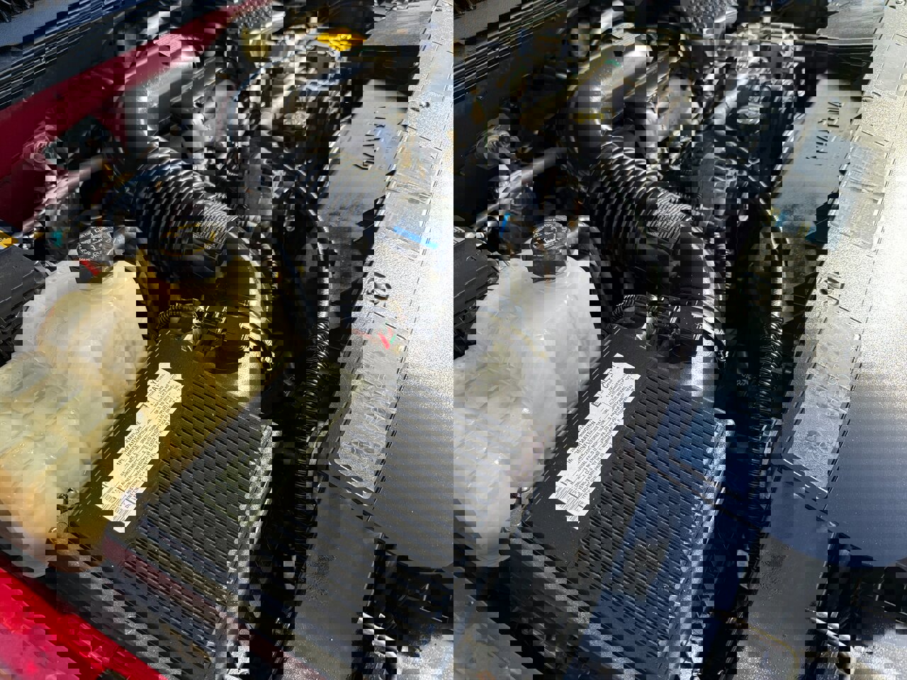 Used 2005 Chevrolet Silverado 2500 LT w/ Heavy-Duty Power Package image 35