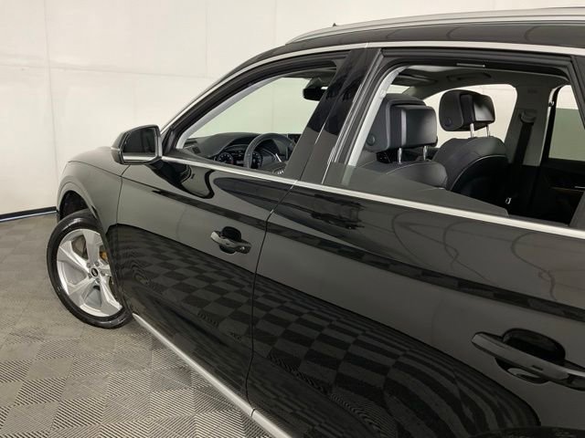 Used 2021 Audi Q5 Prestige w/ Prestige Package AWD/4WD image 37