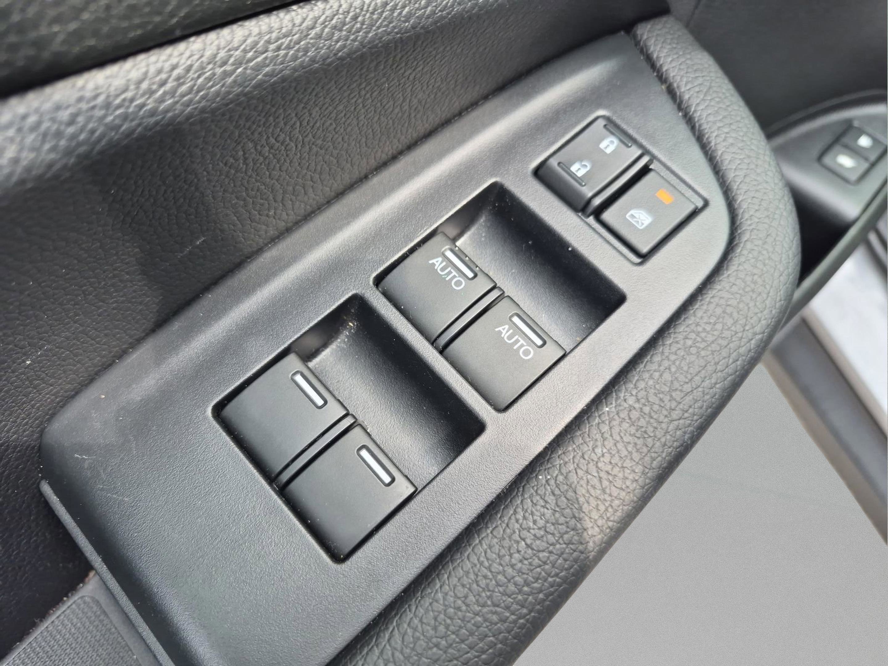 Certified 2025 Honda Passport EX-L image 16