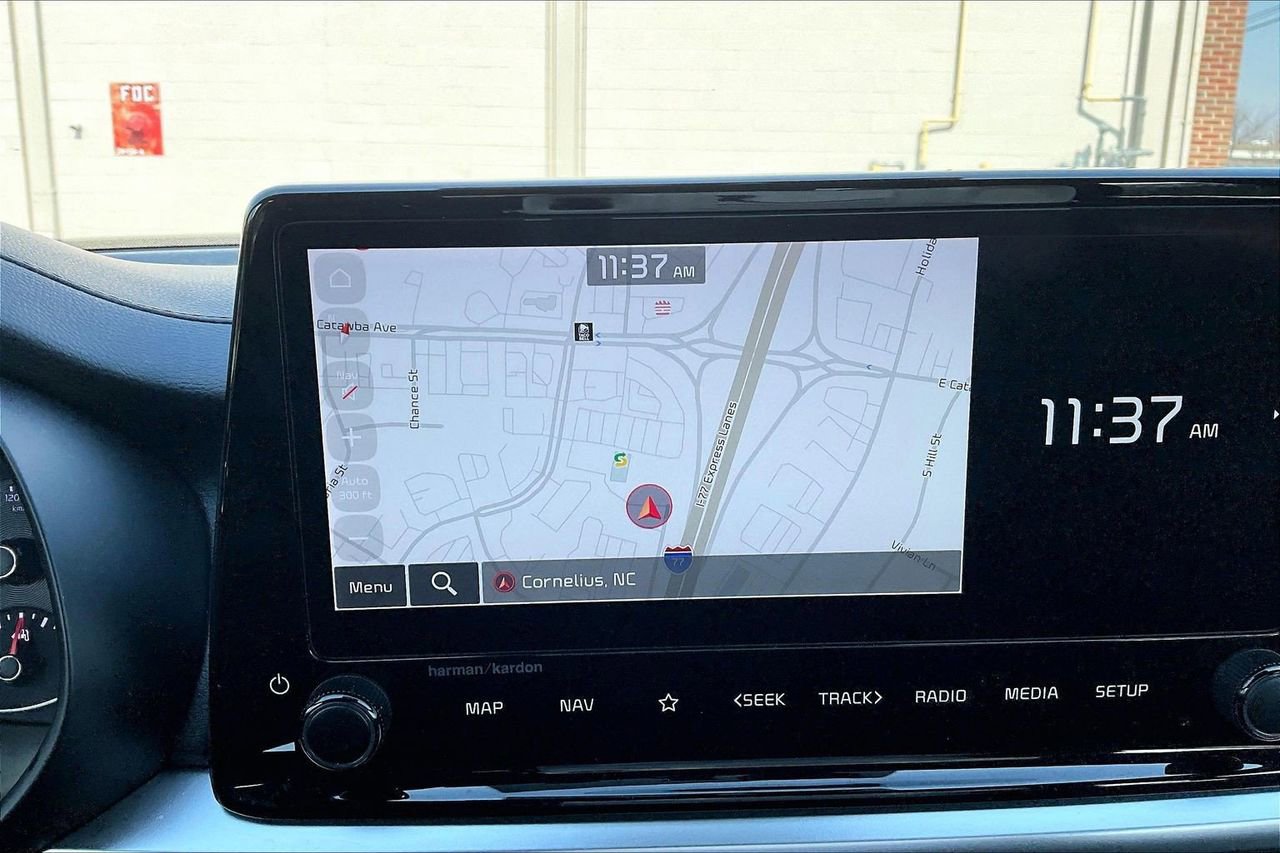 Used 2023 Kia Forte GT-Line w/ GT-Line Premium Package image 14