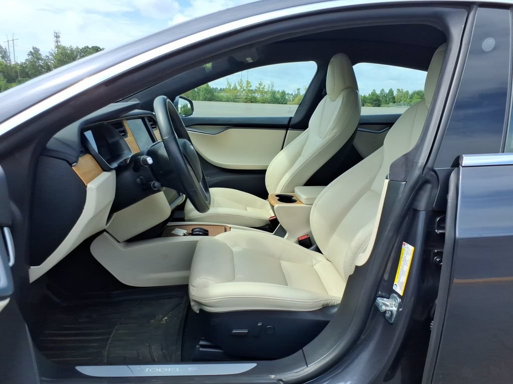 Used 2020 Tesla Model S Long Range Plus AWD/4WD image 4