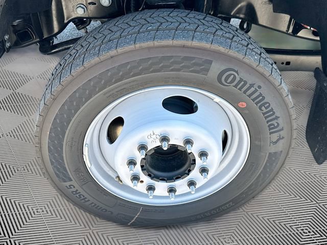 New 2025 Ford F550 2WD Crew Cab Super Duty image 18