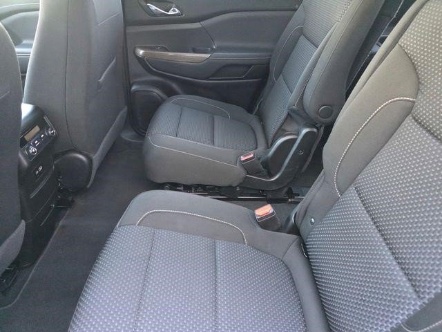 Certified 2023 GMC Acadia SLE image 12