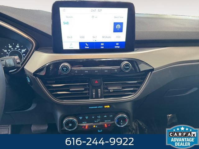 Used 2022 Ford Escape SE w/ Cold Weather Package AWD/4WD image 9