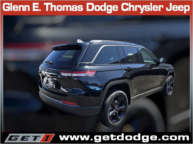 New 2027 Jeep Grand Cherokee Limited RWD image 4