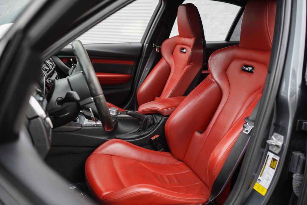Used 2018 BMW M3 image 24