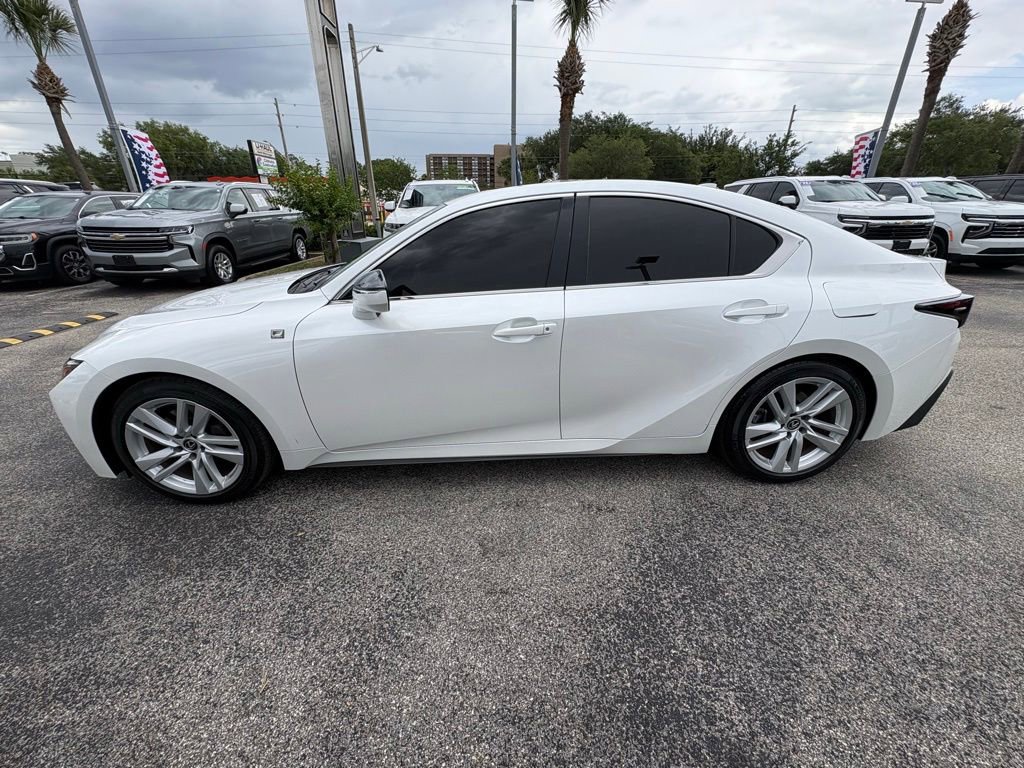 Used 2023 Lexus IS 300 w/ Comfort Package RWD image 4